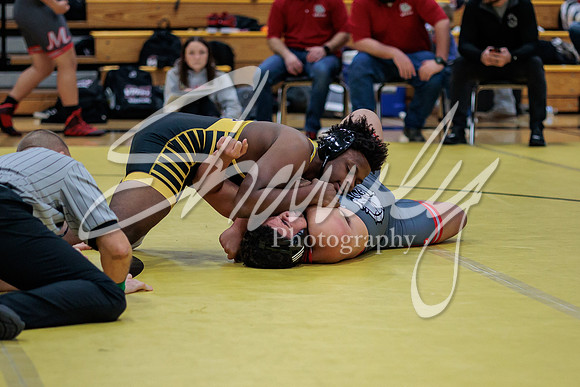 2023.01.19 FHS Wrestling Quadi02118