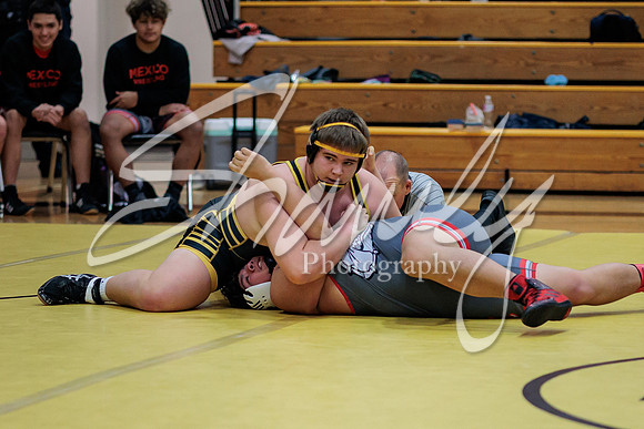 2023.01.19 FHS Wrestling Quadi02233