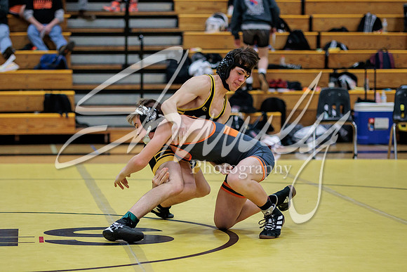 2023.01.19 FHS Wrestling Quadi02270