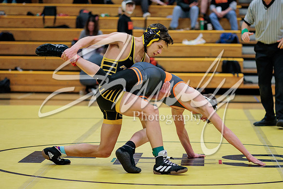 2023.01.19 FHS Wrestling Quadi02345