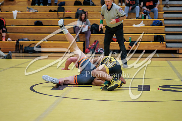 2023.01.19 FHS Wrestling Quadi02725