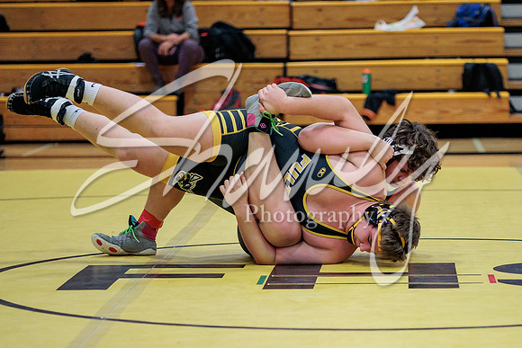 2023.01.19 FHS Wrestling Quadi03334