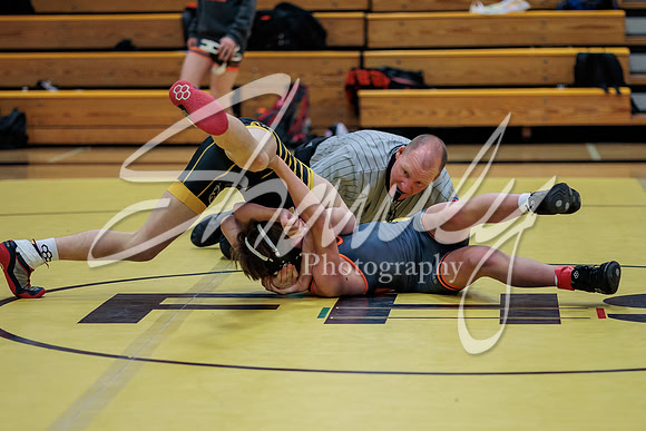2023.01.19 FHS Wrestling Quadi03573