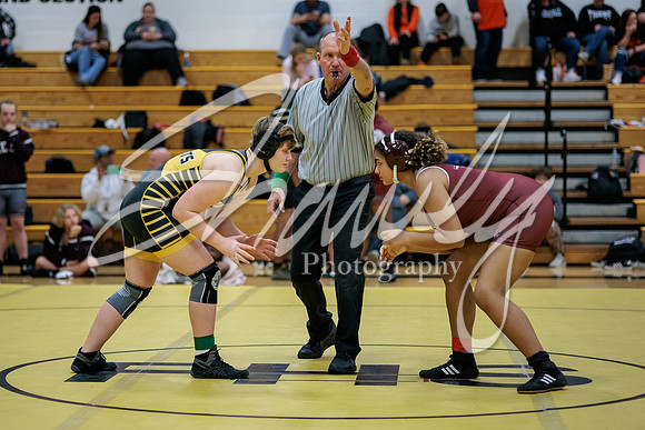 2023.01.19 FHS Wrestling Quadi05049