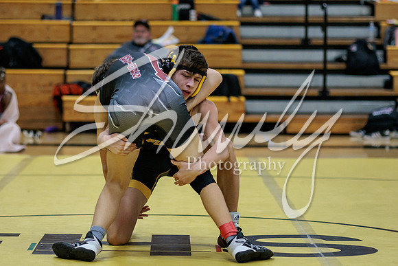 2023.01.19 FHS Wrestling Quadi05180