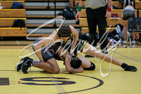 2023.01.19 FHS Wrestling Quadi05451