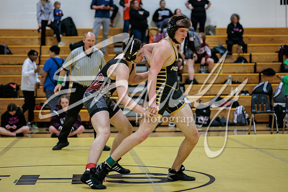 2023.01.19 FHS Wrestling Quadi05734