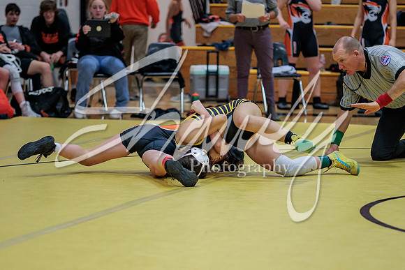 2023.01.19 FHS Wrestling Quadi06074