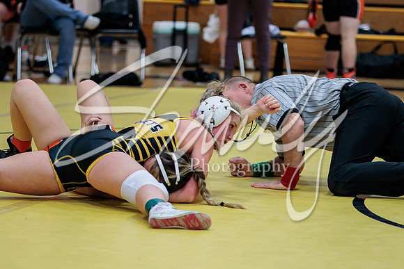 2023.01.19 FHS Wrestling Quadi06167