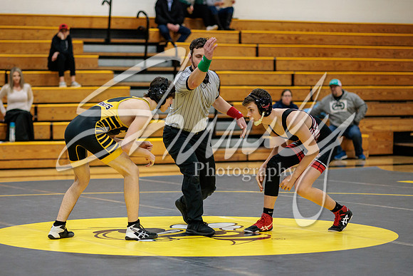 2023.01.31 FHS Wrestling Vs. Marshall02415