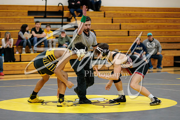 2023.01.31 FHS Wrestling Vs. Marshall03124