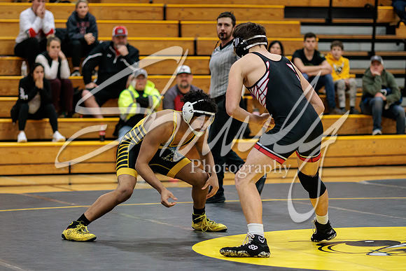 2023.01.31 FHS Wrestling Vs. Marshall03134