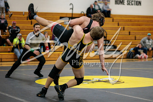 2023.01.31 FHS Wrestling Vs. Marshall03682
