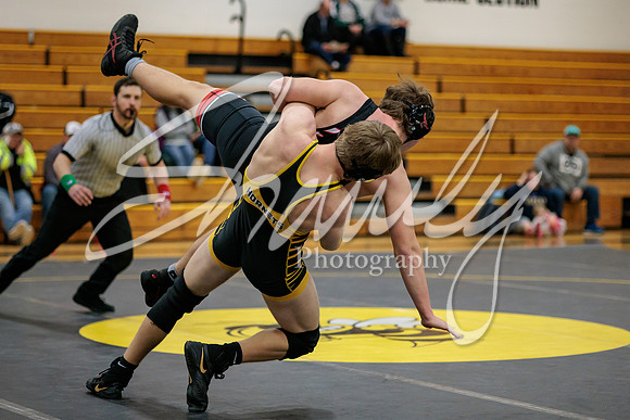 2023.01.31 FHS Wrestling Vs. Marshall03683