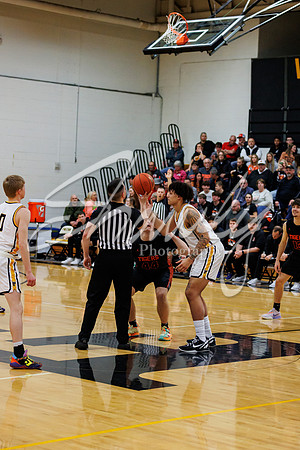 2023.02.10 FHS Basketball Vs. Kirksville02434
