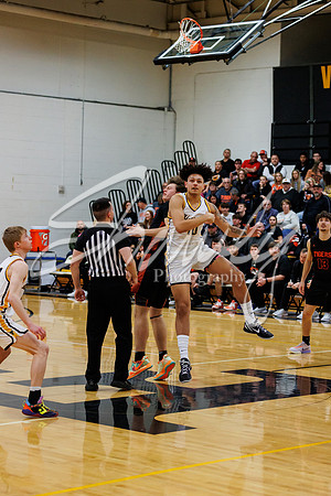 2023.02.10 FHS Basketball Vs. Kirksville02443