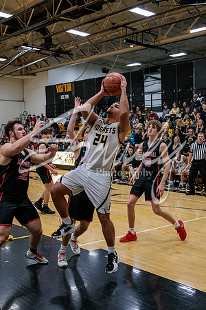 2022.02.08 FHS Basketball Vs. Marshall04577