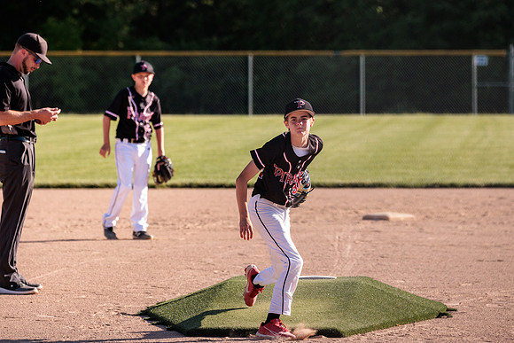 2022.05.16 Pirates Vs. Show2087