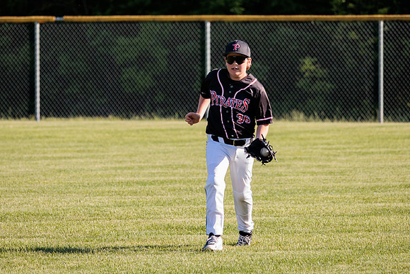 2022.05.16 Pirates Vs. Show0277