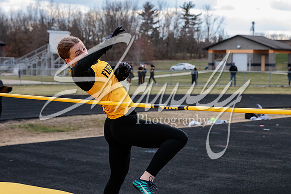 2023.03.17 FHS Track & Field00322