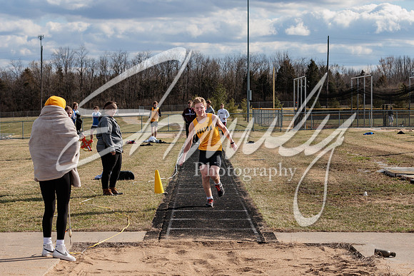 2023.03.17 FHS Track & Field01077