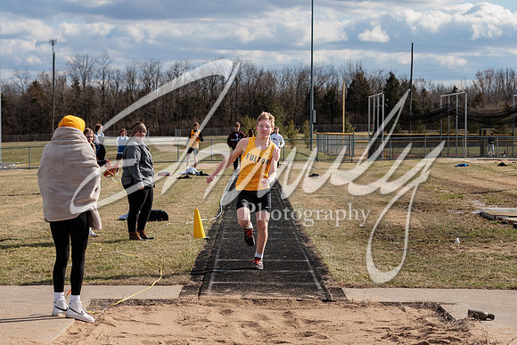 2023.03.17 FHS Track & Field01081