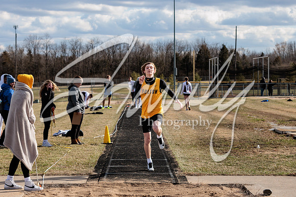 2023.03.17 FHS Track & Field01188