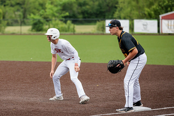 2023.05.15 FHS Baseball Vs. S. Boone (Districts)00048