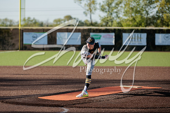 2023.05.01 FHS Baseball @ S. Boone02238
