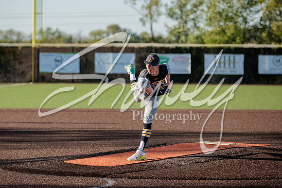 2023.05.01 FHS Baseball @ S. Boone02239