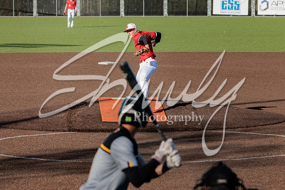 2023.05.01 FHS Baseball @ S. Boone01947