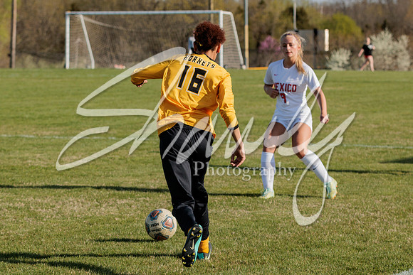 2023.04.13 FHS Soccer Vs. Mexico01743