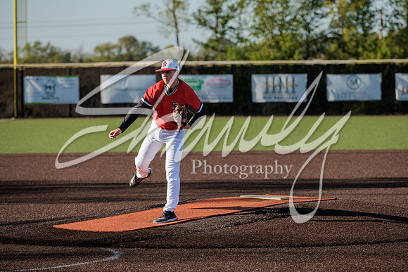 2023.05.01 FHS Baseball @ S. Boone02055