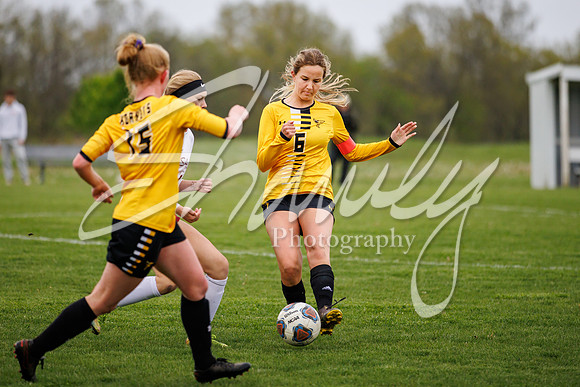 2022.05.03 FHS Girls Soccer Vs. Osage0768
