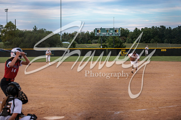 2022.09.01 FHS Softball Vs. Marshall2501