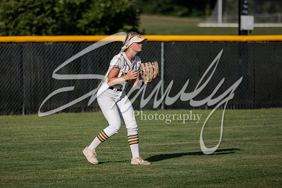 2022.09.01 FHS Softball Vs. Marshall2122