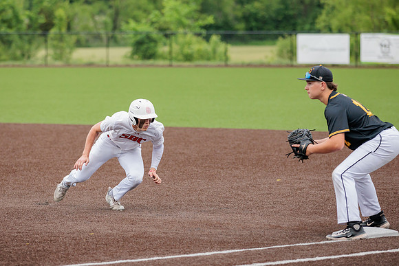 2023.05.15 FHS Baseball Vs. S. Boone (Districts)00049