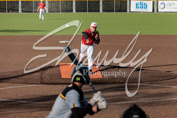 2023.05.01 FHS Baseball @ S. Boone01950