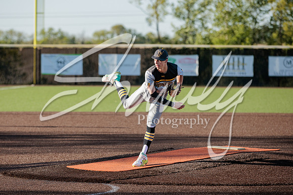 2023.05.01 FHS Baseball @ S. Boone02240