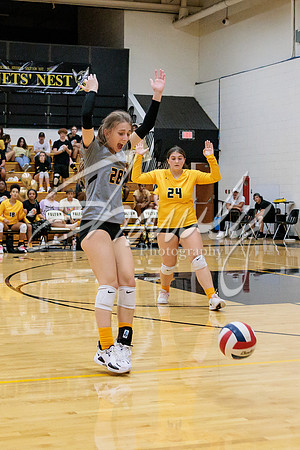 2022.09.19 FHS Volleyball Vs. Mexico3617