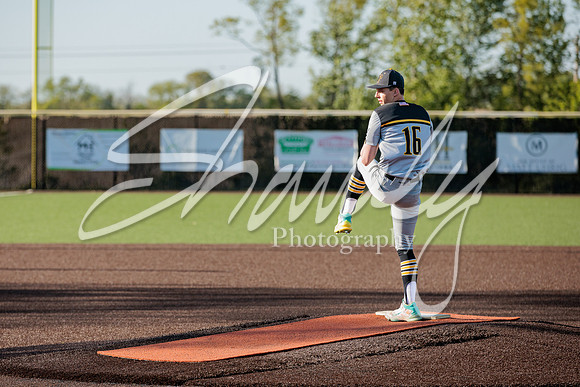 2023.05.01 FHS Baseball @ S. Boone02225
