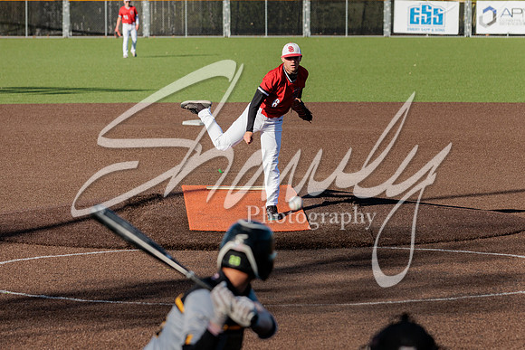 2023.05.01 FHS Baseball @ S. Boone01954