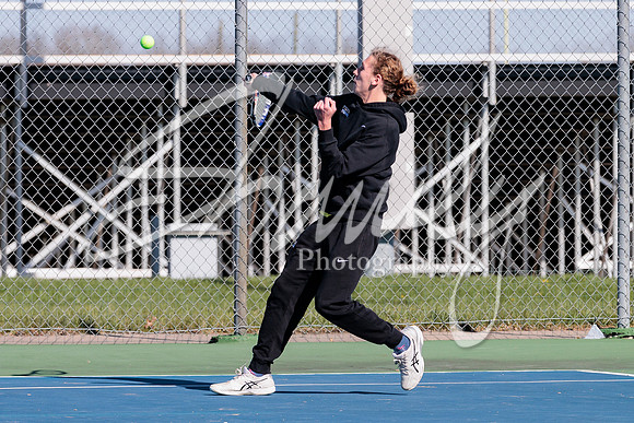 2022.04.18 FHS Boys Tennis Vs. Moberly0391