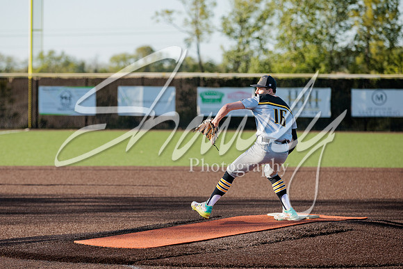 2023.05.01 FHS Baseball @ S. Boone02230
