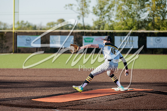 2023.05.01 FHS Baseball @ S. Boone02231
