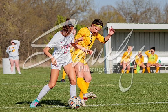 2023.04.13 FHS Soccer Vs. Mexico00407