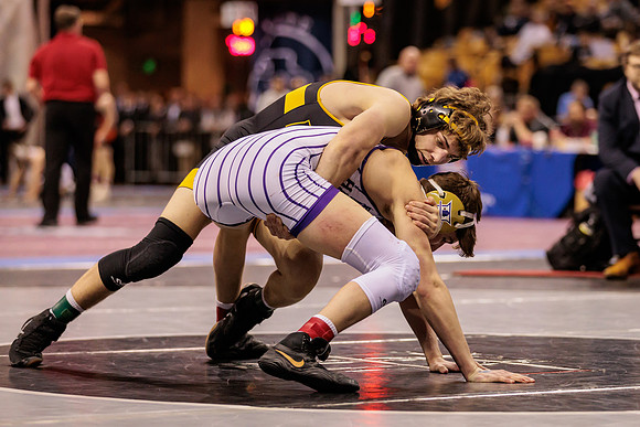 2022.02.19 MSHSAA State Wrestling 138lb Championship0397