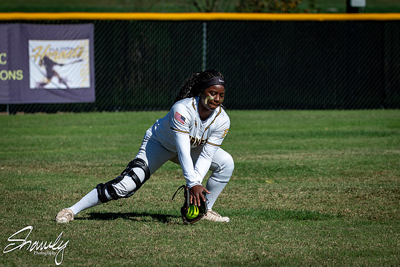 2021.10.16 FHS Softball Vs. Hallsville Districts-01729