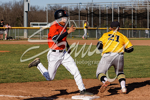 2022.04.14 FHS Baseball Vs. Kirksville0427