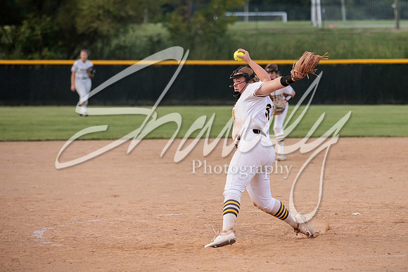 2022.09.01 FHS Softball Vs. Marshall2551